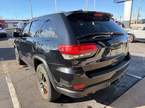 Used 2017 Jeep Grand Cherokee Trailhawk image 9