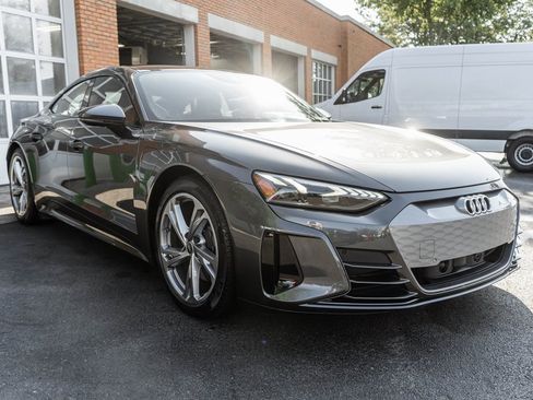 Used 2022 Audi e-tron GT Premium Plus image 5