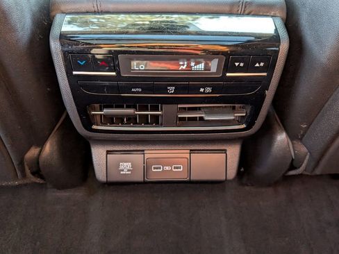 Used 2023 Acura MDX FWD image 15
