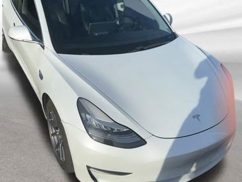 Used 2018 Tesla Model 3 Long Range AWD/4WD image 2