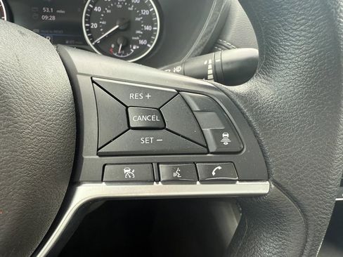 Used 2024 Nissan Sentra SV FWD image 13