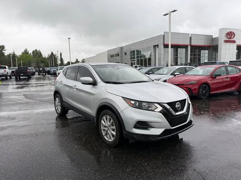 Used 2022 Nissan Rogue Sport S AWD/4WD image 2