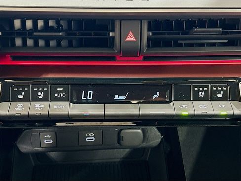 New 2026 Toyota Prius Plug-In Hybrid image 13