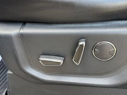 Used 2019 Ford F250 Lariat w/ Lariat Ultimate Package AWD/4WD image 15