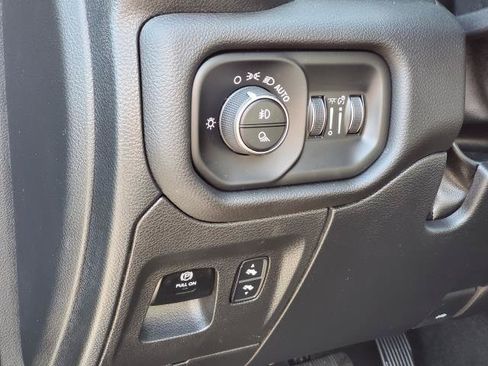 Used 2023 RAM 1500 Laramie AWD/4WD image 9