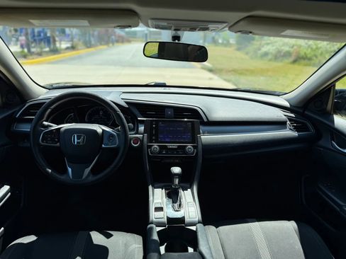 Used 2016 Honda Civic EX image 4