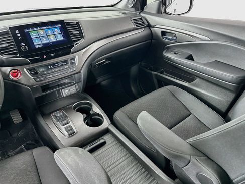 Used 2021 Honda Passport Sport image 21