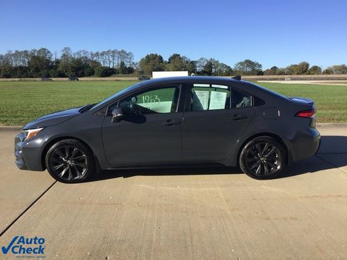 Used 2024 Toyota Corolla SE image 7