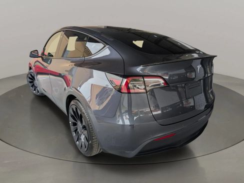 Used 2022 Tesla Model Y Performance AWD/4WD image 38