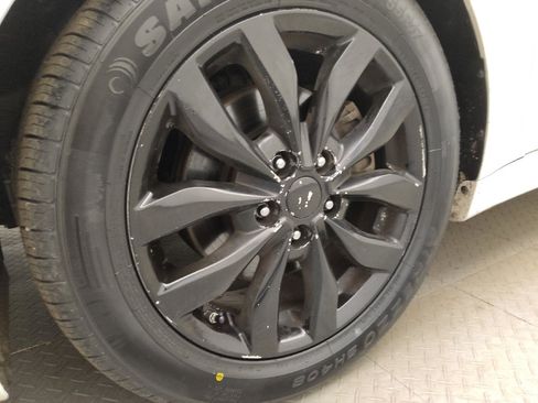 Used 2015 Kia Optima EX image 31