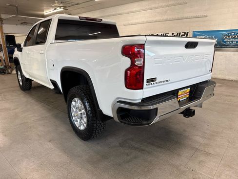 Used 2024 Chevrolet Silverado 2500 LT AWD/4WD image 87