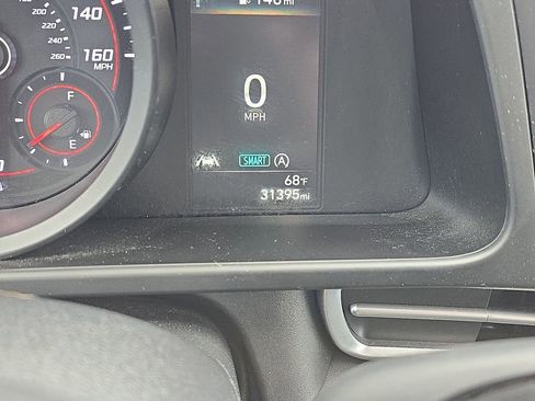 Used 2023 Hyundai Elantra SE w/ Winter Weather Package image 14