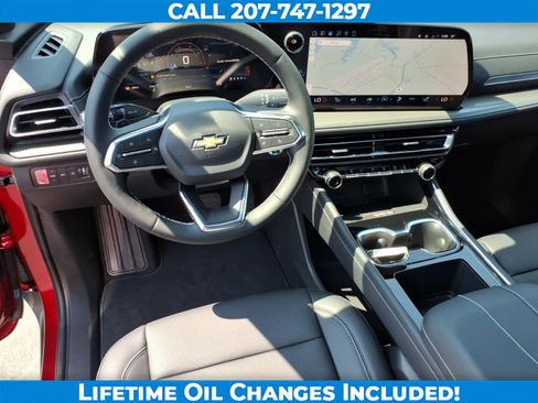 New 2026 Chevrolet Traverse LT w/ Sun and Wheel Package AWD/4WD image 17