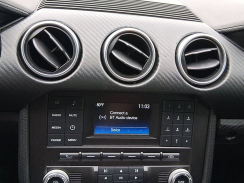 Used 2018 Ford Mustang Coupe RWD image 20