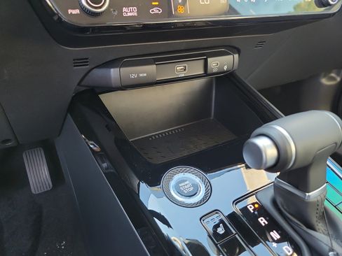 New 2026 Kia Niro EX FWD image 19