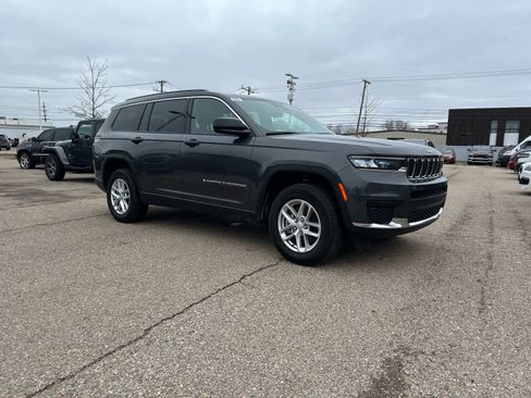 Certified 2024 Jeep Grand Cherokee L Laredo image 10