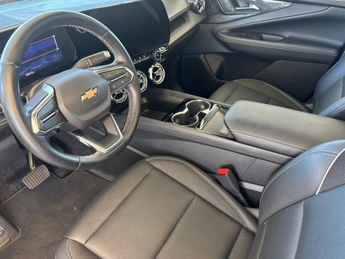 Used 2024 Chevrolet Blazer EV LT AWD/4WD image 10