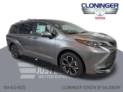New 2026 Toyota Sienna Platinum