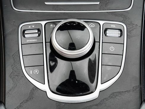 Used 2019 Mercedes-Benz C 300 Sedan image 18