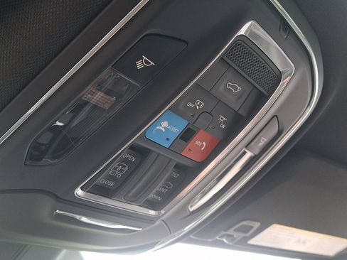 Used 2024 Jeep Grand Cherokee L Altitude image 32