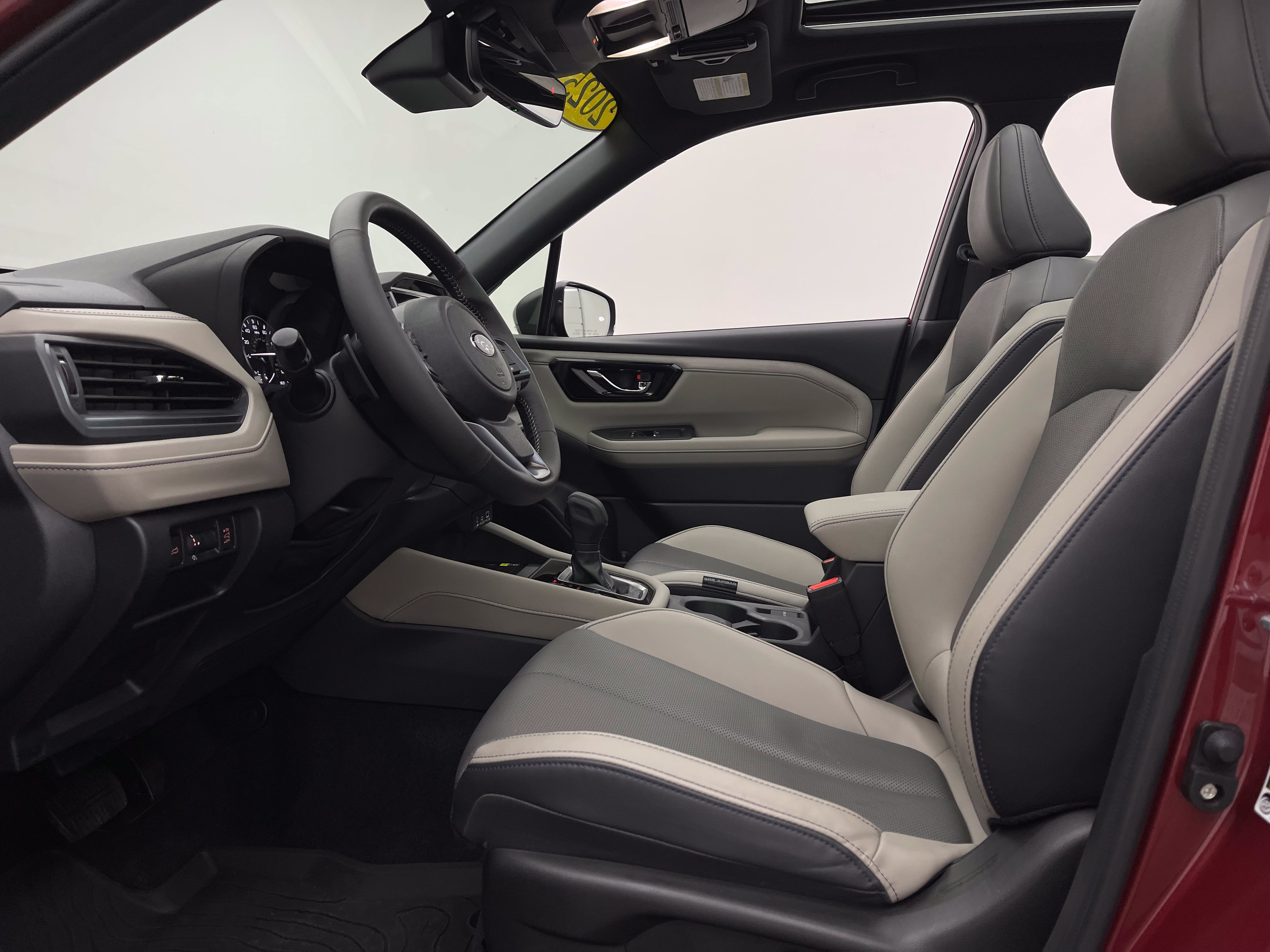 Used 2025 Subaru Forester Limited AWD/4WD image 19
