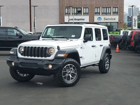 New 2025 Jeep Wrangler Sport S image 32