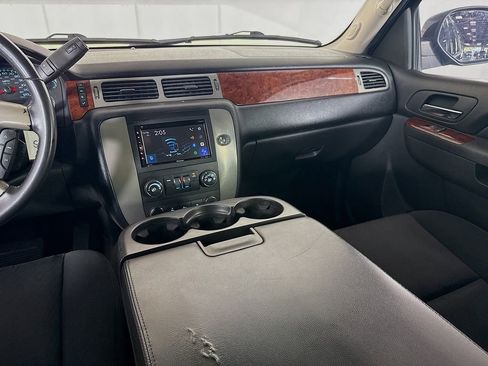 Used 2010 GMC Yukon SLE w/ Convenience Package image 24