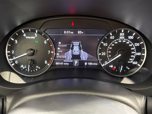 Used 2021 INFINITI QX50 Luxe FWD image 15