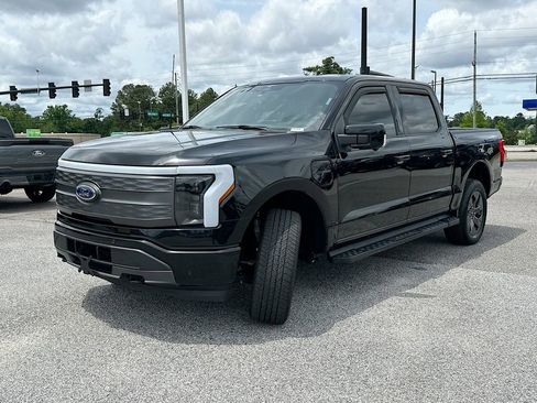 Certified 2023 Ford F150 Lightning Lariat w/ Max Trailer Tow Package AWD/4WD image 2