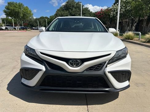Used 2024 Toyota Camry SE FWD image 25