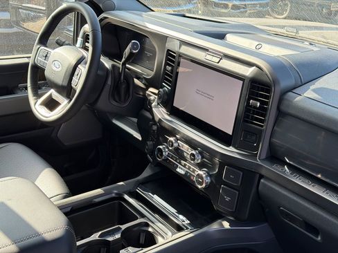 New 2026 Ford F350 Lariat w/ Black Appearance Package AWD/4WD image 9