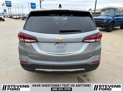 Used 2023 Chevrolet Equinox LT FWD image 10