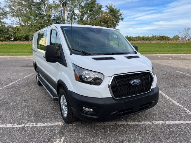 Used 2025 Ford Transit 250 Low Roof w/ Exterior Upgrade Package RWD image 2