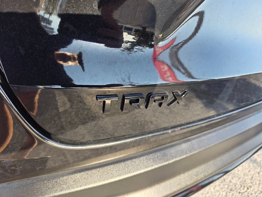 Certified 2024 Chevrolet Trax RS FWD image 10