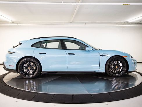 Certified 2023 Porsche Taycan GTS AWD/4WD image 7