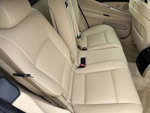 Used 2013 BMW 535i Gran Turismo xDrive image 17