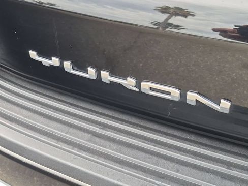Used 2024 GMC Yukon SLT AWD/4WD image 25