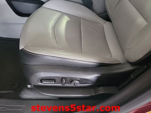 Used 2019 GMC Terrain SLT w/ Preferred Package FWD image 12