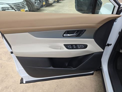 New 2026 Nissan Murano Platinum AWD/4WD image 12