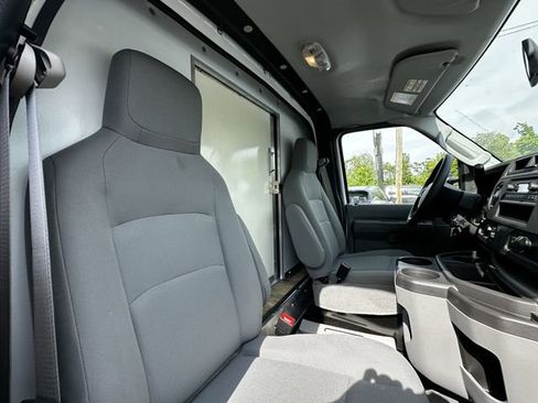 Used 2024 Ford E-350 and Econoline 350 Super Duty w/ Power Windows & Locks Group RWD image 29