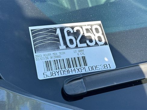 Used 2023 Acura MDX FWD w/ Technology Package image 3