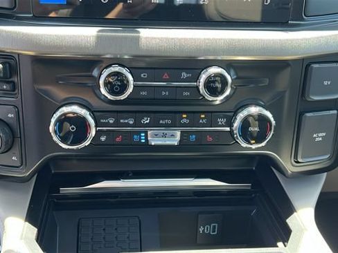 New 2026 Ford F350 Platinum w/ Platinum Plus Package AWD/4WD image 24