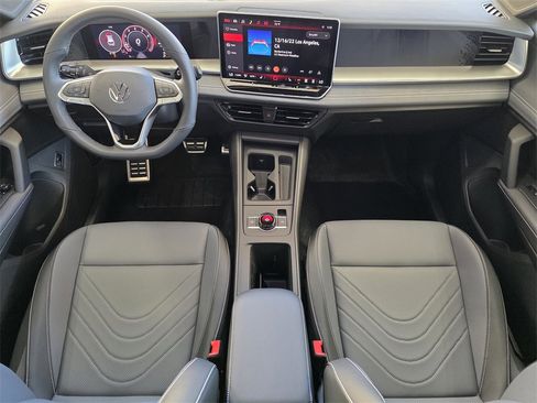 New 2026 Volkswagen Tiguan SE R-Line image 21