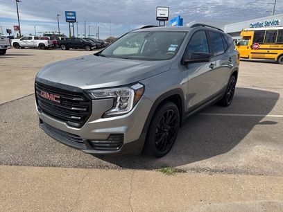 Used 2023 GMC Terrain SLE w/ Driver Convenience Package