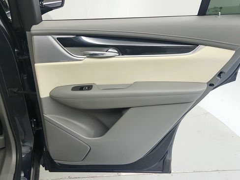 Certified 2023 Cadillac XT6 Premium Luxury w/ LPO, Floor Liner Package AWD/4WD image 28