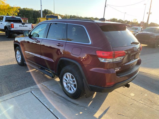 Used 2019 Jeep Grand Cherokee Laredo AWD/4WD image 8
