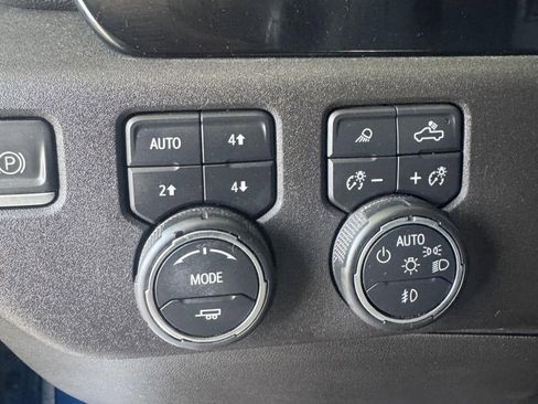 Used 2022 Chevrolet Silverado 1500 LTZ AWD/4WD image 13
