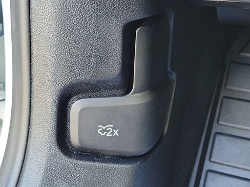 Certified 2024 Lincoln Corsair FWD image 24
