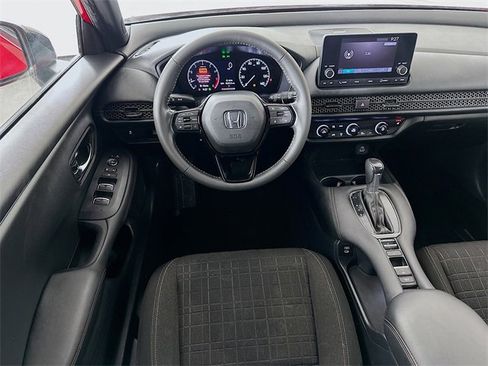 Certified 2024 Honda HR-V Sport image 3