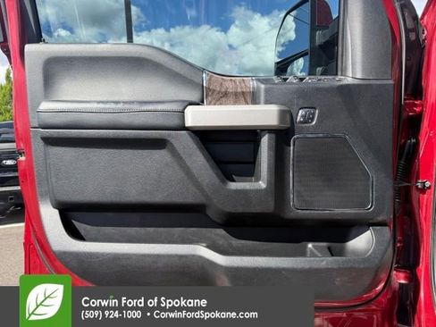 Used 2017 Ford F250 Lariat w/ Lariat Value Package AWD/4WD image 19